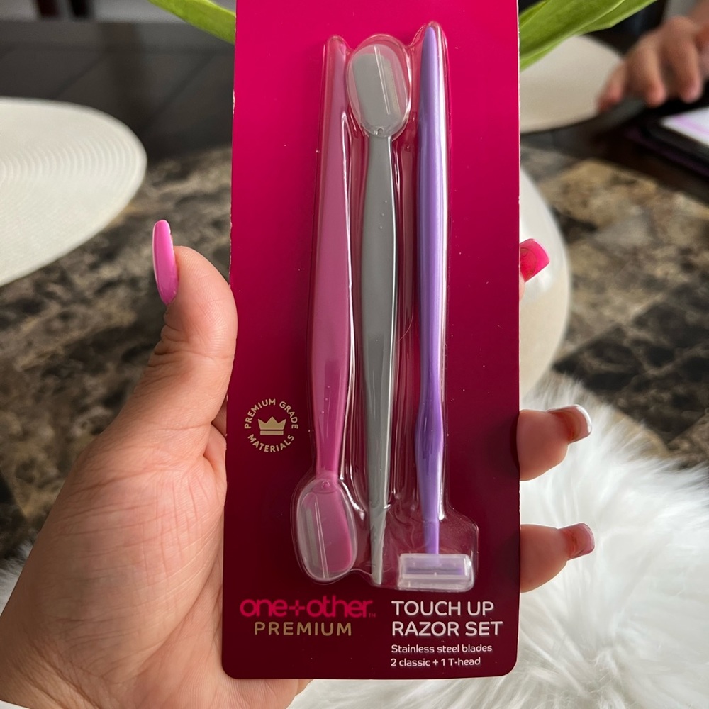 One+Other Touch up Razor Set - Picture 3 of 4